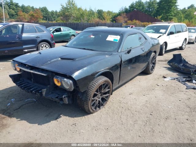 2C3CDZAG5GH209648 Dodge Challenger Sxt