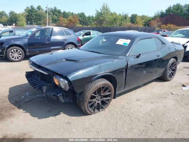 2C3CDZAG5GH209648 Dodge Challenger Sxt