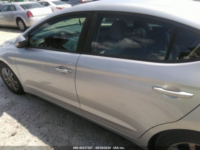 5NPD84LF7JH356211 Hyundai ELANTRA SEL