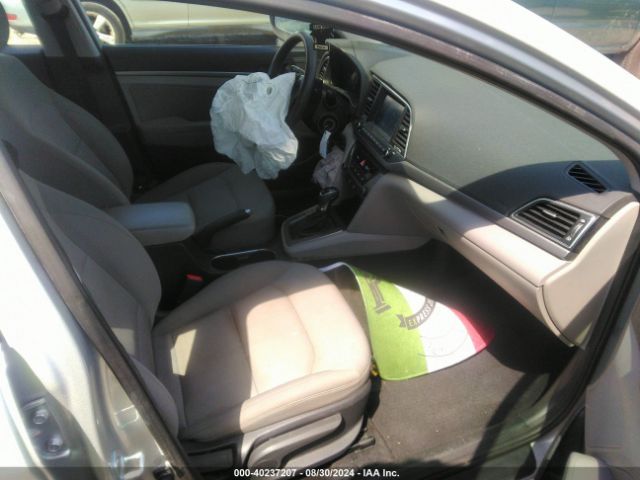 5NPD84LF7JH356211 Hyundai ELANTRA SEL