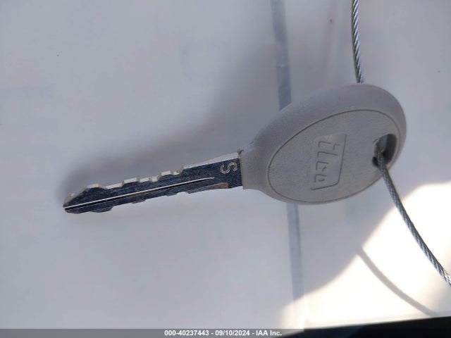 1C4NJPFB1FD318473 Jeep Patriot Latitude