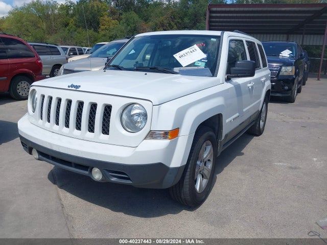 1C4NJPFB1FD318473 Jeep Patriot Latitude