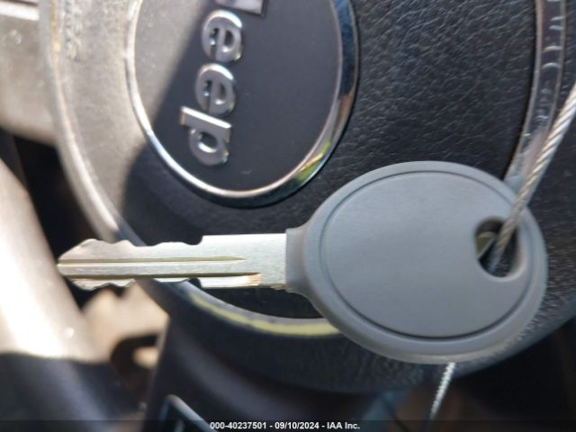 1C4NJPBB4FD361369 Jeep Patriot Sport
