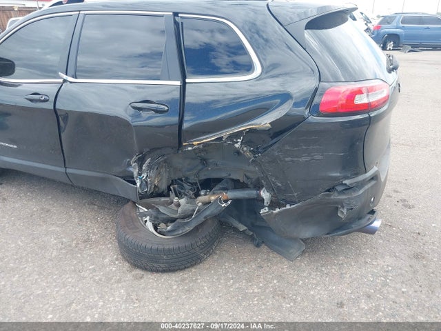 Jeep Cherokee Latitude 2015 1C4PJLCB4FW700846 Image 6