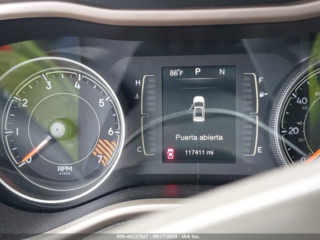Jeep Cherokee Latitude 2015 1C4PJLCB4FW700846 Image 7