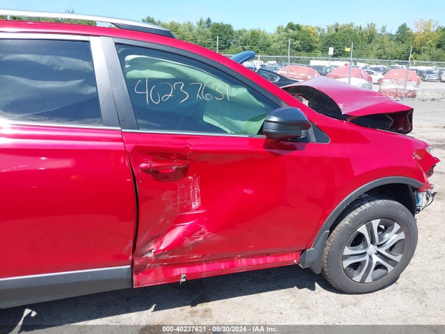 Toyota RAV4 LE 2017 JTMBFREV0HJ169411 Image 18