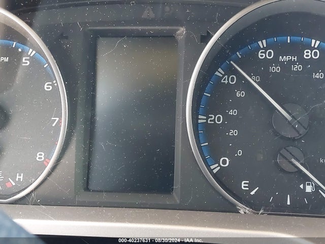 Toyota RAV4 LE 2017 JTMBFREV0HJ169411 Image 7