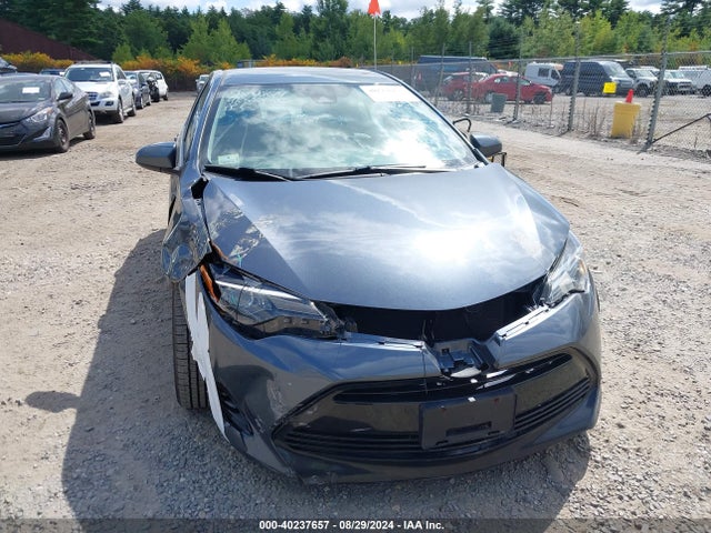 Toyota COROLLA LE 2018 2T1BURHE7JC045221 Image 12