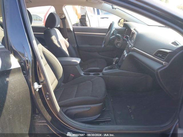 Hyundai ELANTRA SE 2019 KMHD74LF3KU778157 Image 5