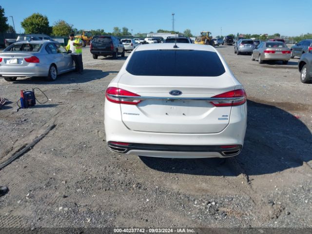 3FA6P0T92HR118598 Ford FUSION SE