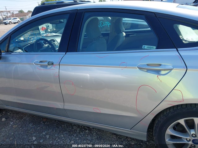 Ford FUSION SE 2019 3FA6P0HD6KR136493 Image 14
