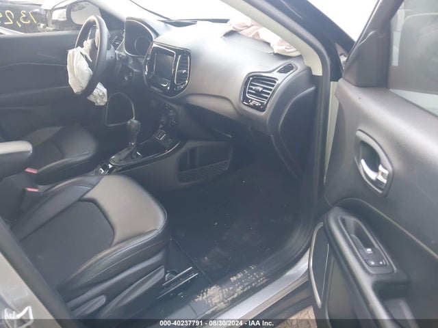 3C4NJCBB0MT597176 Jeep Compass Altitude Fwd