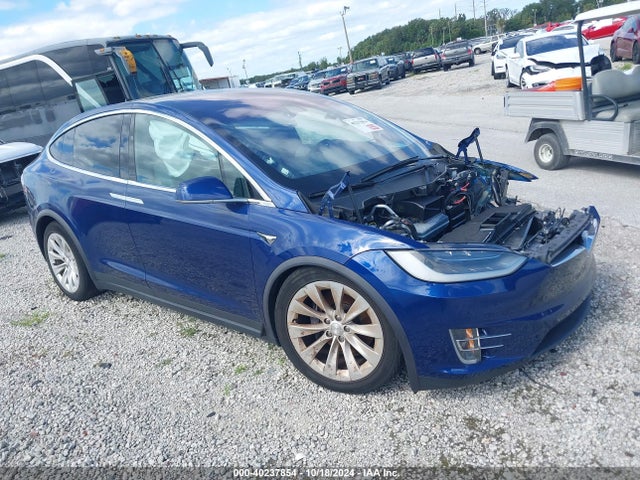 2019 TESLA MODEL X 5YJXCDE20KF197375 Photo 0