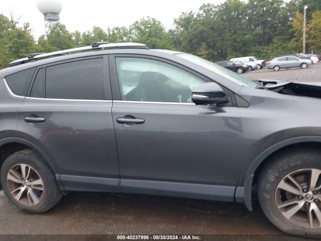 Toyota Rav4 Xle 2017 JTMRFREV8HD199012 Image 13