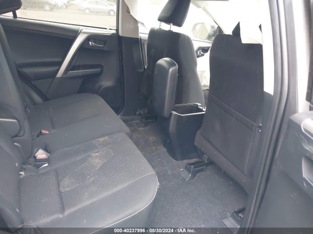 Toyota Rav4 Xle 2017 JTMRFREV8HD199012 Image 8