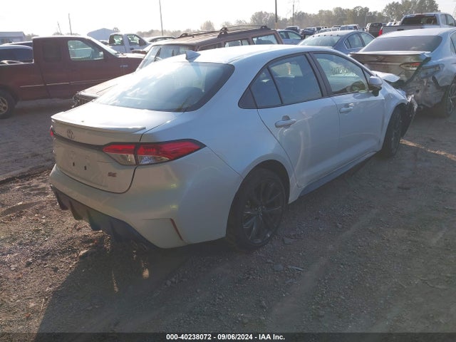 Toyota COROLLA SE 2024 5YFS4MCE5RP192143 Image 4