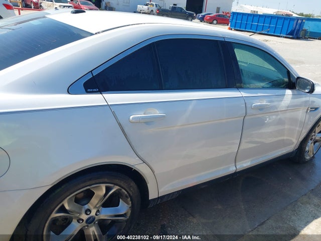 2012 Ford Taurus Sho მანქანა იყიდება აუქციონზე, vin: 1FAHP2KT5CG137695, აუქციონის ნომერი: 40238102