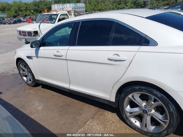 2012 Ford Taurus Sho მანქანა იყიდება აუქციონზე, vin: 1FAHP2KT5CG137695, აუქციონის ნომერი: 40238102