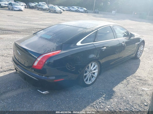 2011 JAGUAR XJ SAJWA1CB9BLV09940 Photo 3