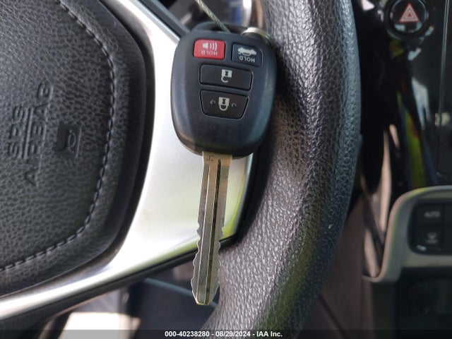 Toyota COROLLA LE 2017 5YFBURHE7HP649491 Image 11