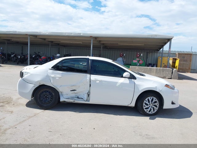 Toyota COROLLA LE 2017 5YFBURHE7HP649491 Image 13