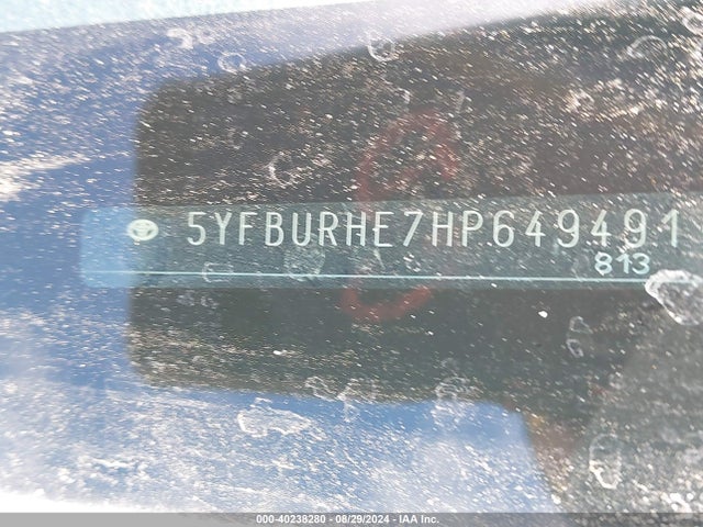 Toyota COROLLA LE 2017 5YFBURHE7HP649491 Image 17