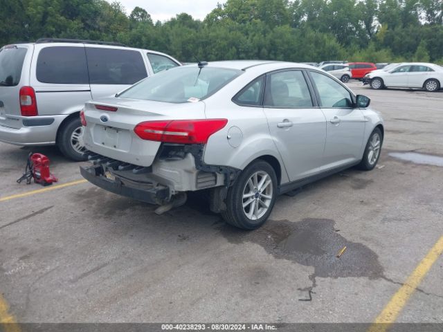 2018 FORD FOCUS 1FADP3F2XJL273332 Photo 3