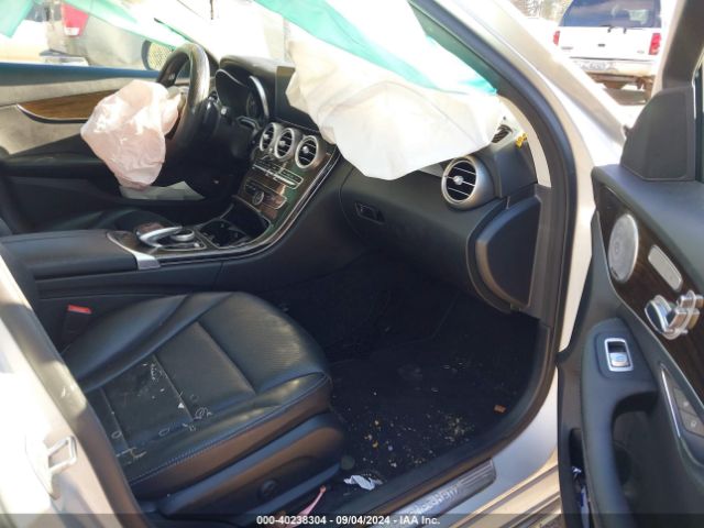 55SWF4JB1GU175657 Mercedes-Benz C 300 Luxury/sport