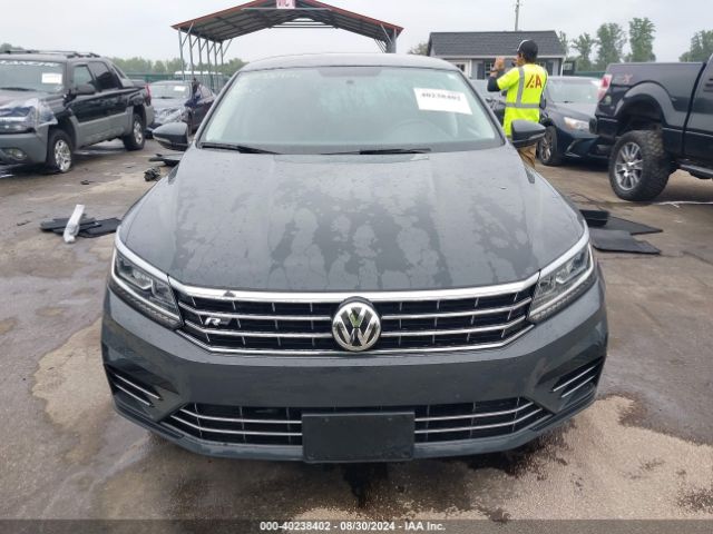 1VWAA7A39JC016651 Volkswagen Passat 2.0t R-line/2.0t S