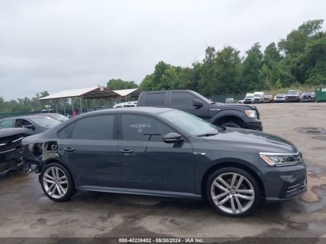 1VWAA7A39JC016651 Volkswagen Passat 2.0t R-line/2.0t S