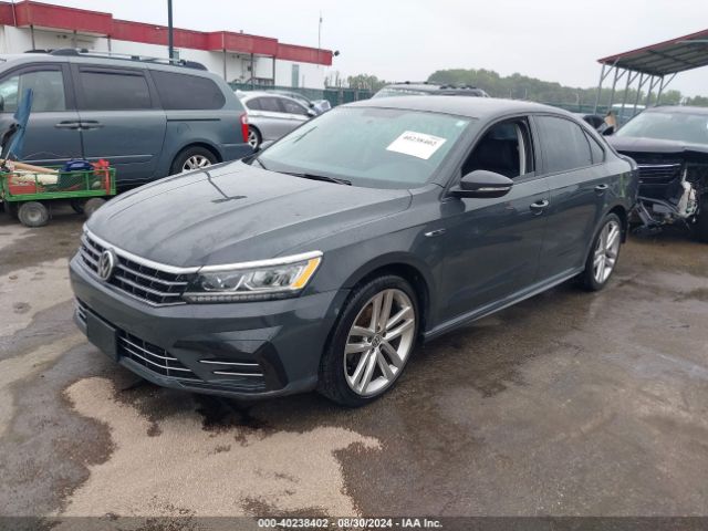 1VWAA7A39JC016651 Volkswagen Passat 2.0t R-line/2.0t S
