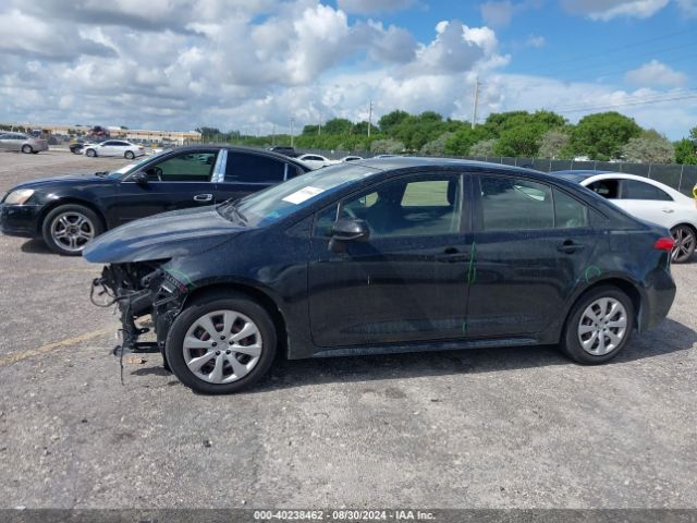 JTDEPMAE1MJ179104 Toyota COROLLA LE