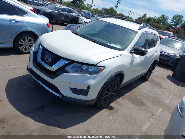 Nissan ROGUE SV 2017 5N1AT2MT4HC883845 Image 2