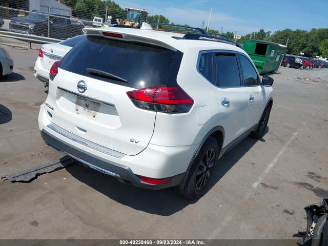 Nissan ROGUE SV 2017 5N1AT2MT4HC883845 Image 4