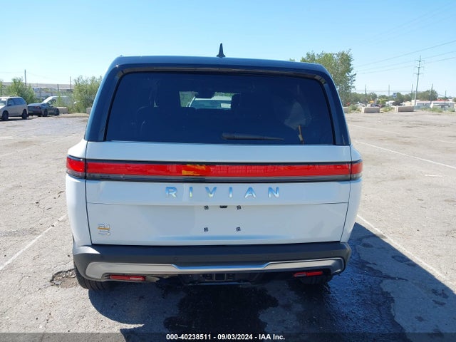 Rivian R1s Adventure Quad Motor Large Pack 2024 7PDSGABA6RN032217 Image 15