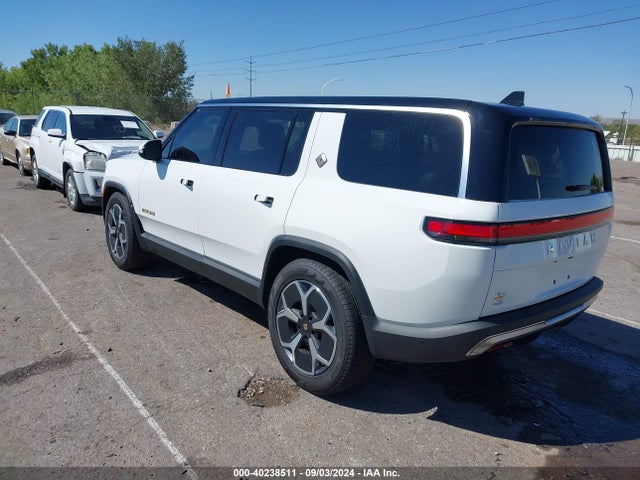 Rivian R1s Adventure Quad Motor Large Pack 2024 7PDSGABA6RN032217 Image 3