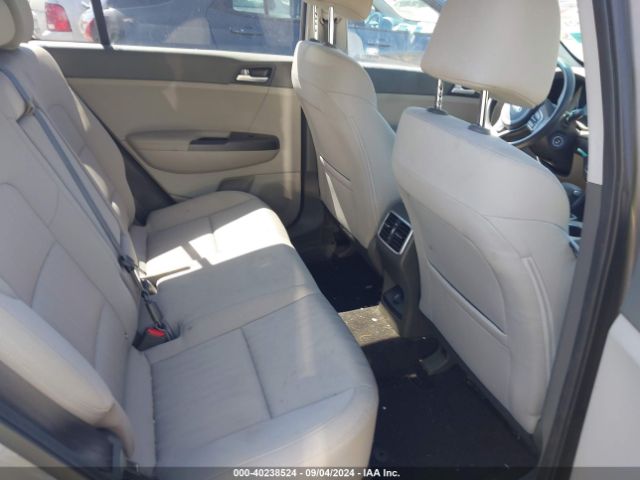 KNDPMCAC7H7255423 KIA Sportage Lx