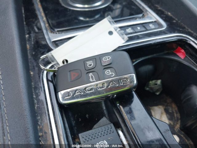 2020 JAGUAR F-PACE SADCM2FV6LA639227 Photo 10