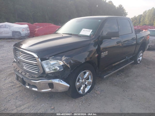 1C6RR7LT3KS560055 RAM 1500 Classic Big Horn  4x4 5'7 Box