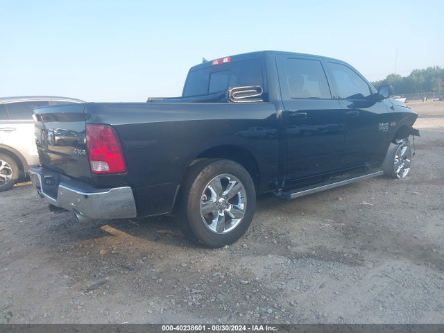 1C6RR7LT3KS560055 RAM 1500 Classic Big Horn  4x4 5'7 Box