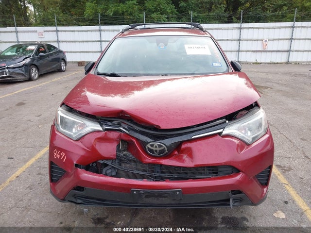 Toyota RAV4 LE 2018 JTMZFREV7JD113176 Image 12