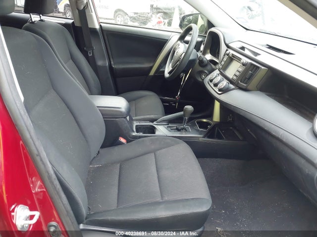 Toyota RAV4 LE 2018 JTMZFREV7JD113176 Image 5
