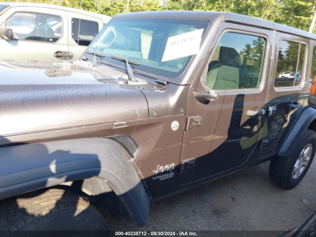 1C4HJXDG8JW264226 Jeep Wrangler Unlimited Sport S 4x4