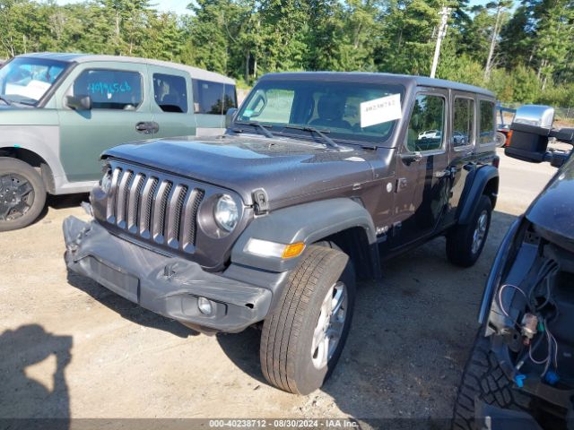 1C4HJXDG8JW264226 Jeep Wrangler Unlimited Sport S 4x4