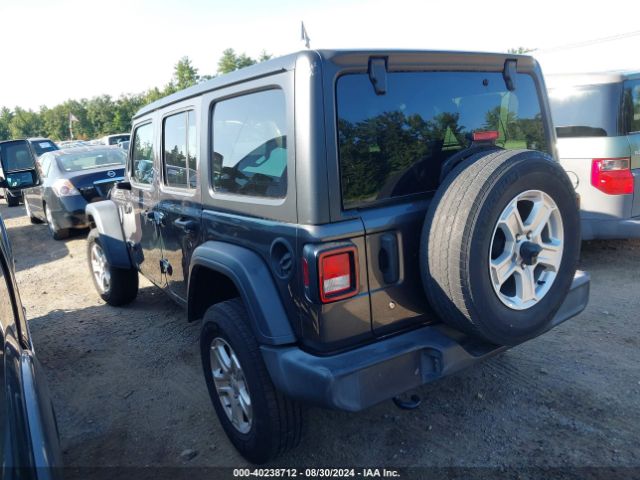 1C4HJXDG8JW264226 Jeep Wrangler Unlimited Sport S 4x4