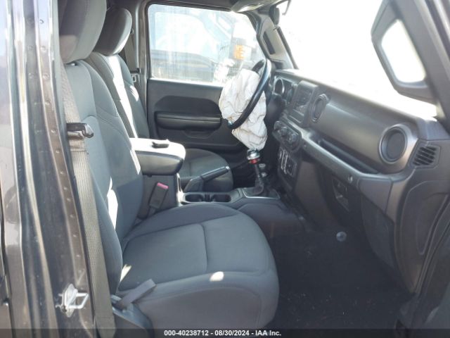 1C4HJXDG8JW264226 Jeep Wrangler Unlimited Sport S 4x4
