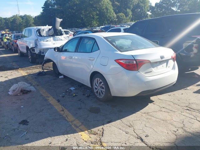 Toyota COROLLA LE 2017 5YFBURHE4HP643857 Image 3