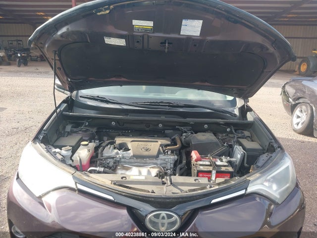 Toyota Rav4 Xle 2017 2T3WFREVXHW389366 Image 10