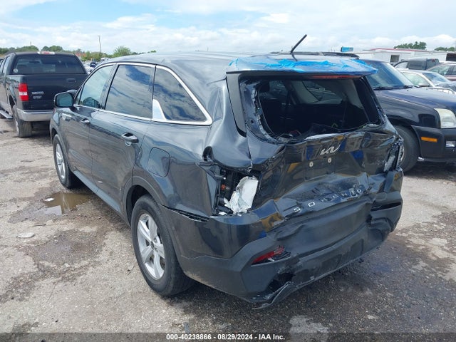 KIA SORENTO LX 2022 5XYRG4LC2NG103308 Image 3
