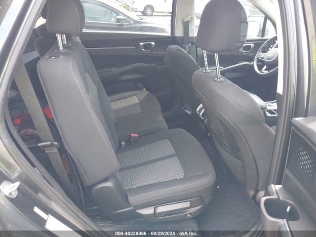 KIA SORENTO LX 2022 5XYRG4LC2NG103308 Image 8